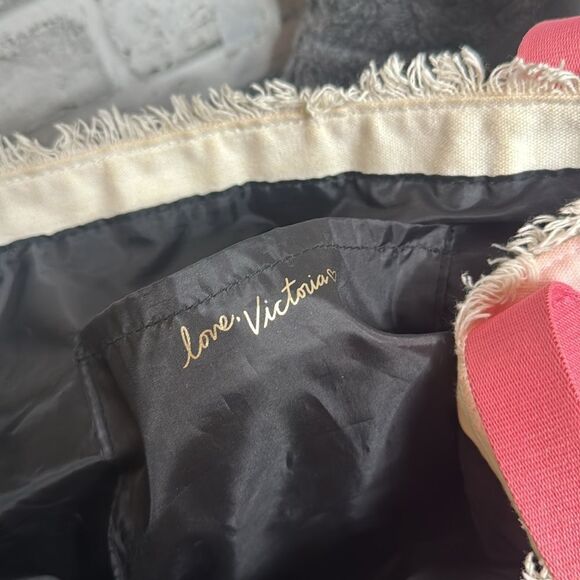 Victoria’s Secret Striped Large Tote Beach Bag - Picture 8 of 8